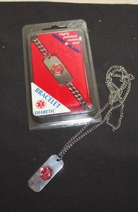 lot 78 image: Diabetic Jewelry