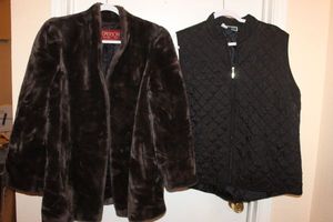 lot 100 image: Womens Fur Coat and Vest