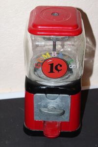 lot 104 image: Gumball Machine