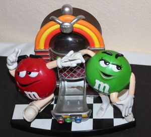lot 8 image: M&M Candy Dispenser