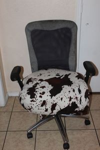 lot 188 image: Desk Chair