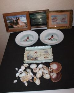 lot 197 image: Sea Side Themed Decor