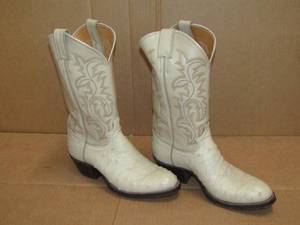 lot 6 image: Justin Genuine Ostrich skin ladies Boots size 6-12