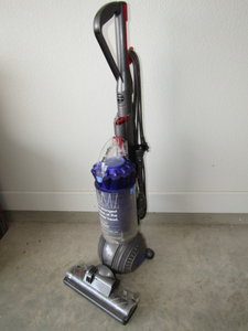 lot 13 image: Dyson DC41 vacuum