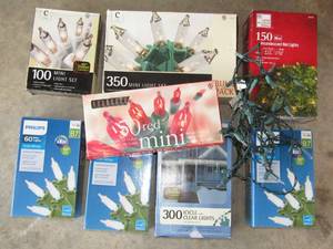 lot 47 image: Assorted Christmas strand lights