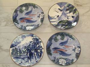 lot 52 image: Sun Ceramics Japanese art plate set, each 12 wide