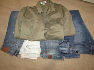 lot 75 image: Blue Jeans including Kut, Lucky Brand, plus Old Navy button up shirt