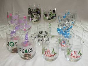 lot 106 image: Assorted glassware some hand painted