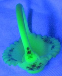 lot 112 image: Fenton uranium oxide custard glass artist signed floral basket
