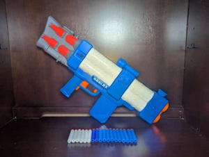 lot 133 image: Nerf Roblox electric dart gun