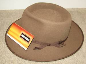 lot 126 image: Akubra mens hat made in Australia