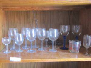 lot 159 image: wine glasses and a measuring cup