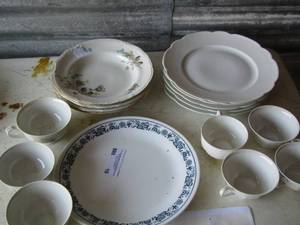 lot 16 image: dish lot