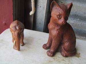 lot 20 image: wooden cat- and elephant