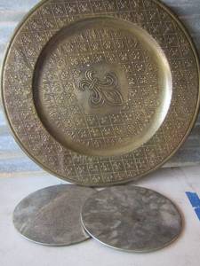 lot 23 image: wall dcor