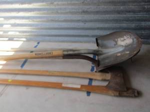 lot 216 image: shovels- ax