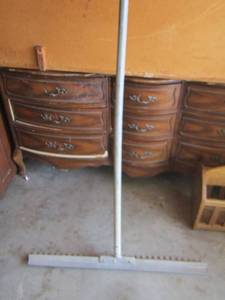 lot 219 image: large rake