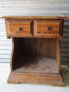 lot 331 image: BEDSIDE TABLE  - 1 DRAWER  26 X22X15
