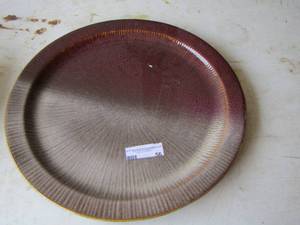 lot 356 image: STONEWARE PLATTER 18 DIAMETER