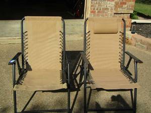 lot 36 image: Tan lawn chairs   QTY 2