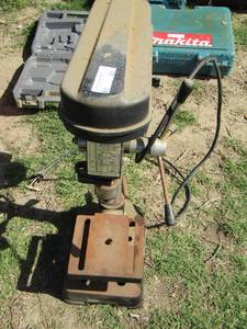 lot 23 image: KING FENG KFF-6   3 speed DRILL PRESS  120v 2.5a   Model KFF.6