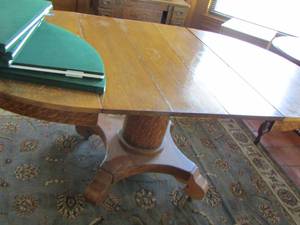 lot 61 image: Dining table  ( MADE 50 PLUS YEARS AGO) with 3 leafs very nice piece  307144  W TABLE PROTECTOR