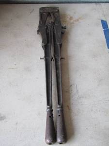 lot 113 image: Forged STEEL BOLT CUTTERS