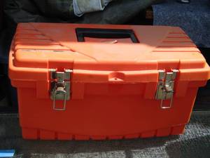 lot 122 image: orange tool box empty