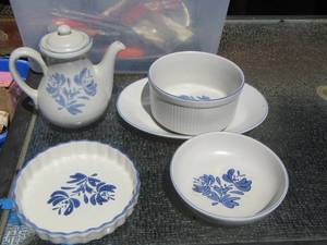 lot 143 image: BLUE & CREAM STONEWARE TEAPOT, QUICHE, BOWL, SOUFFLE & PLATTER