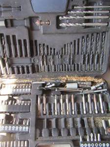 lot 175 image: Black & Decker drill bits,&  DRIVE BITS  in case