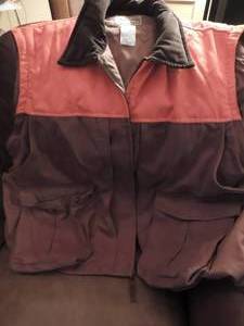 lot 217 image: HUNTING VEST w Detachable Sleeves, WOOLRICH  2XL  GREAT CONDITION