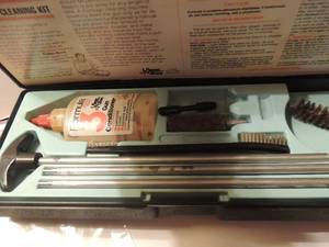 lot 216 image: SHOTGUN CLEANING KIT by KLEEN BORE