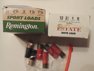 lot 212 image: 12 GAUGE SHELLS - ESTATE 8 SHOT  QTY 17,  REMINGTON  7 12 SHOT  QTY 17,  PLUS  MAG SHELLS
