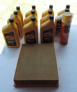 lot 56 image: lot of Transmisson fluid and oil and filter