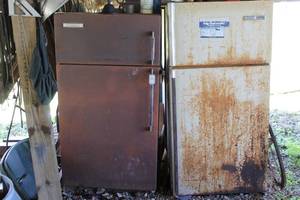 lot 2 image: I have 5 scrap refrigerators only 2 in pic this lot comes with 5