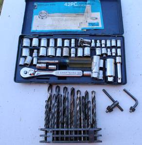 lot 5 image: craftsman Socket set and drill bits