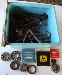 lot 18 image: Mixed lot ball bearings and more