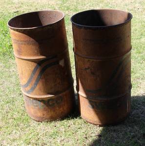 lot 25 image: Too small metal barrels