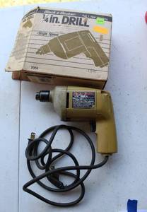 lot 66 image: black & decker 14 inch drill