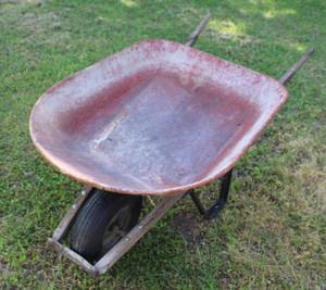 lot 100 image: Wheelbarrow