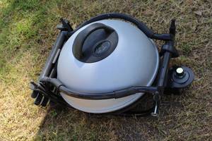 lot 102 image: George Foreman propane grill