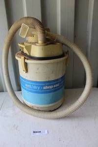 lot 162 image: Shop-vac
