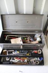 lot 164 image: Tool box full of tools  see pictures