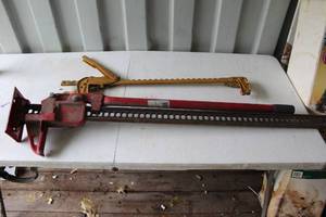 lot 183 image: Bumper jacks