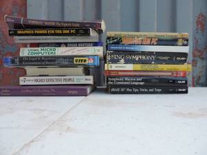 lot 114 image: Lot of books