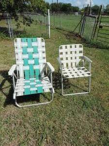 lot 124 image: Lawn chairsfold up chairs