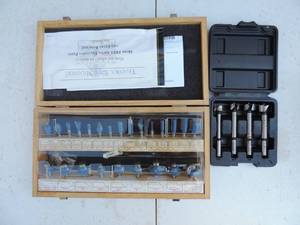 lot 125 image: Router bits