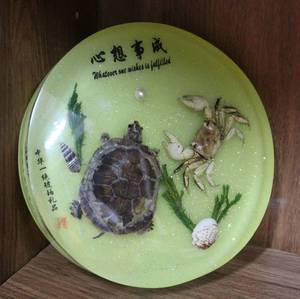 lot 203 image: glow in the dark casted turtle and crab