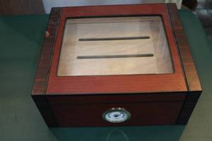 lot 219 image: Humidor