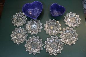 lot 227 image: heart shaped bowls and 8 flower trays